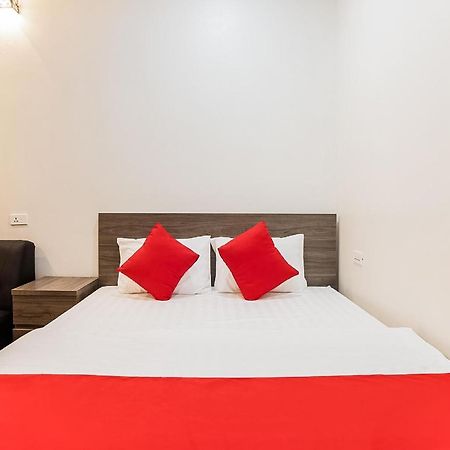 Khach San Giao Thong Hotel Hanoi Kültér fotó