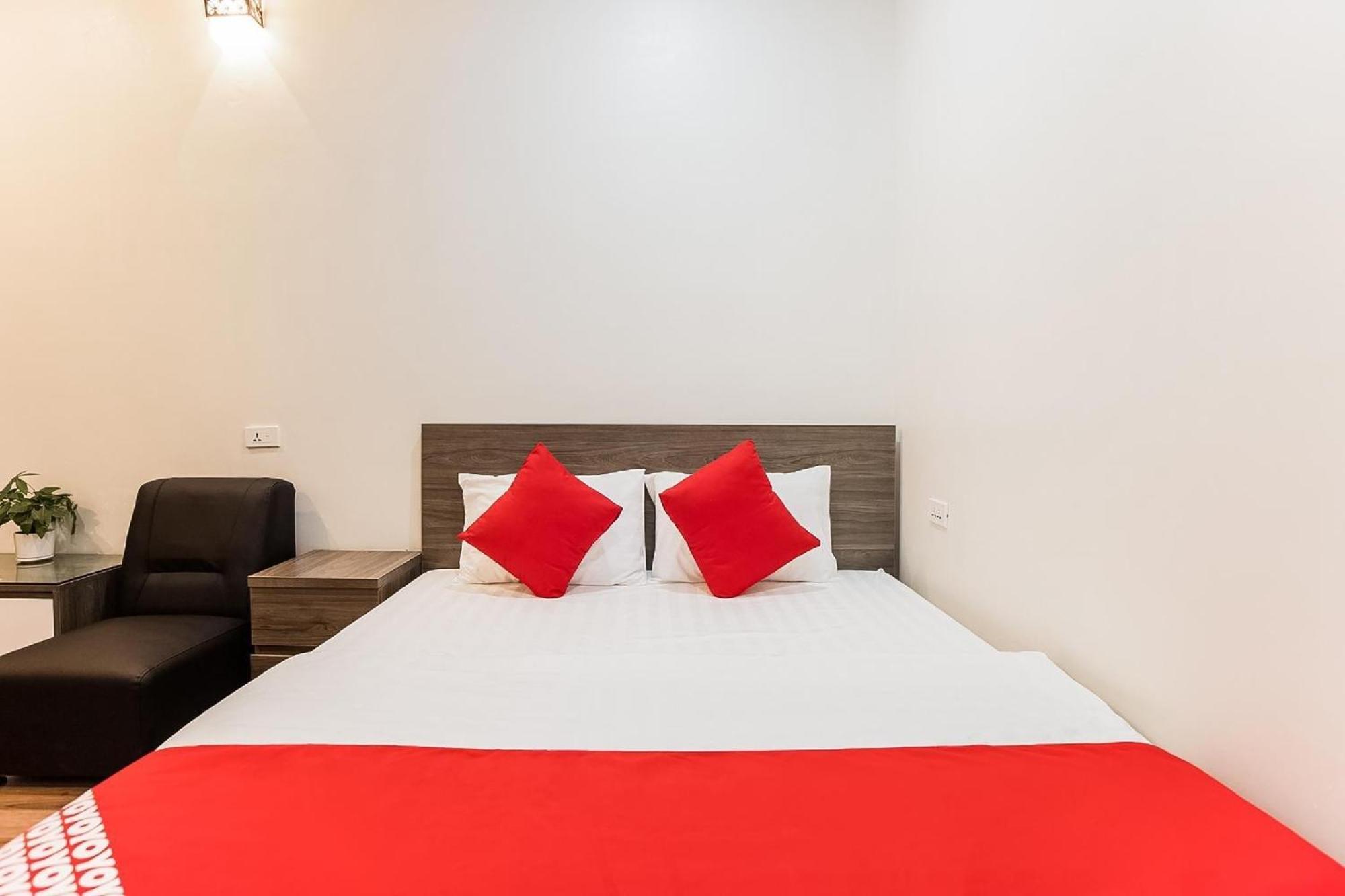 Khach San Giao Thong Hotel Hanoi Kültér fotó