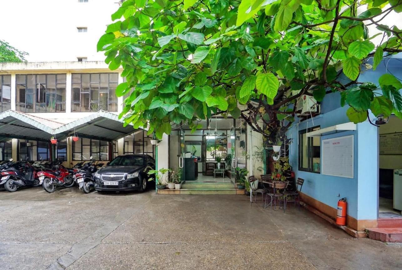 Khach San Giao Thong Hotel Hanoi Kültér fotó